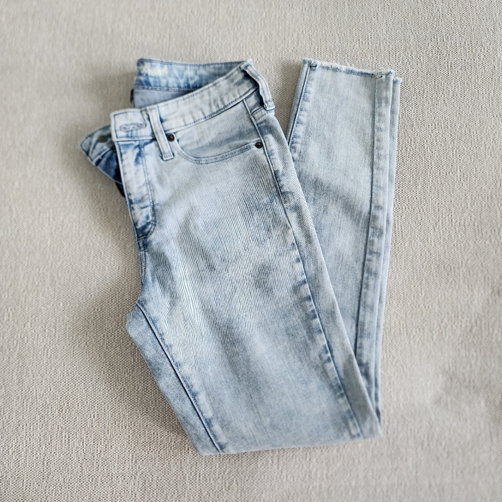 Light Blue Women's Jeans